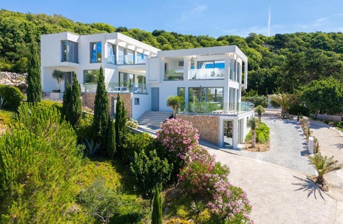 Baska Villa | The Oscar