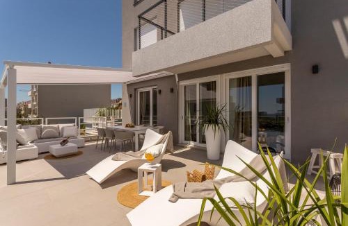 Znjan Apartment | The Pleasurist- with PRIVATE heated POOL and TERRACE