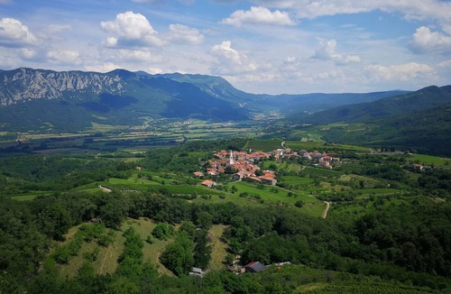 Slap House | Theodosius Glamping Comfort & Hot Tub, Vipava, Slovenia