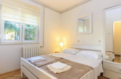 Zurkovo Apartment | These functional apartments are located in Kostrena, not far from the town of Crikvenica.