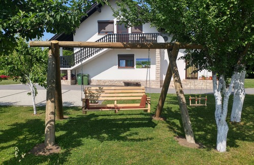 Smoljanac House | This is new 4* apartament ,placed near beautiful nacional park Plitvice