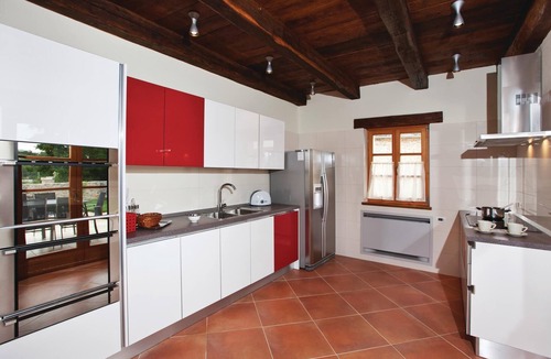 Makovci House | This luxurious and spacious villa is located on the mainland of Istria.