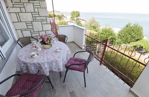 Crveni Vrh Apartment | Three bedroom apartment with balcony and sea view Crveni Vrh, Umag (A-27173-a)