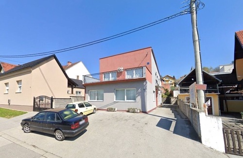 Pleternica Apartment | Three bedroom apartment with terrace Pleternica, Slavonija (A-23027-a)