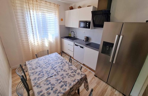 Zivogosce Apartment | Three bedroom apartment with terrace and sea view Živogošće - Porat (Makarska) (A-27658-c)