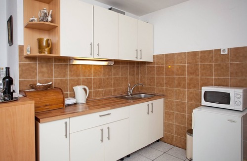 Sustjepan Apartment | Three bedroom apartment near beach Sustjepan, Dubrovnik (A-17308-a)