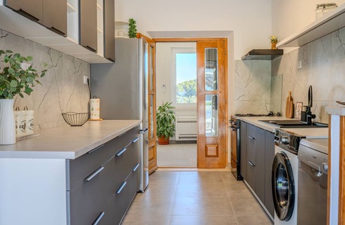 Vela Glavica Apartment | Three bedroom apartment with terrace and sea view Lumbarda, Korčula (A-27912-a)