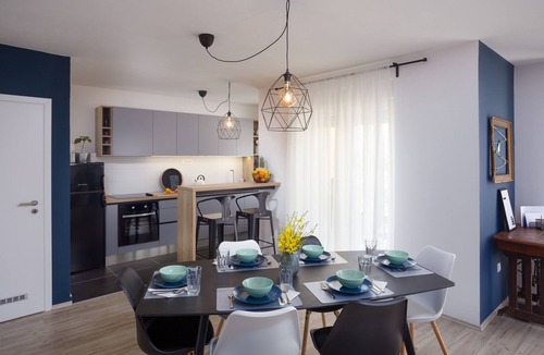 Stobrec Apartment | Three bedroom apartment with terrace Stobreč, Split (A-25554-a)