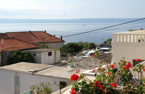 Sumartin Apartment | Three bedroom apartment with terrace and sea view Sumartin, Brač (A-5615-a)