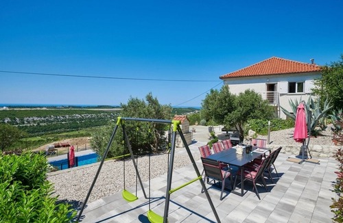 Popovici Apartment | Three bedroom apartment with balcony and sea view Uskoplje, Dubrovnik (A-23452-a)