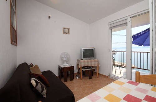Podgora Apartment | Three bedroom apartment near beach Podgora, Makarska (A-6670-a)