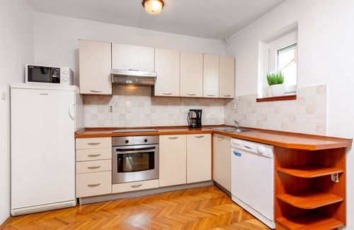 Rovinj Apartment | Three bedroom apartment with terrace Rovinj (A-2288-b)