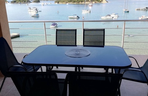 Supetarska Draga Apartment | Three bedroom apartment near beach Supetarska Draga - Donja, Rab (A-17201-b)