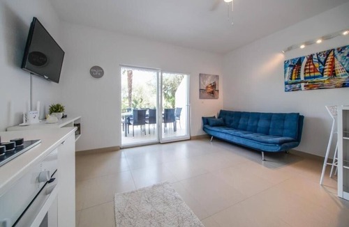 Ston Apartment | Three bedroom apartment with terrace Duba Stonska, Pelješac (A-24112-a)