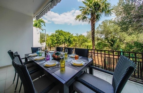 Ston Apartment | Three bedroom apartment with terrace Duba Stonska, Pelješac (A-24112-a)