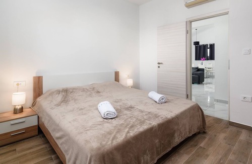 Topid Villa | Three Bedroom Villa With Private Pool