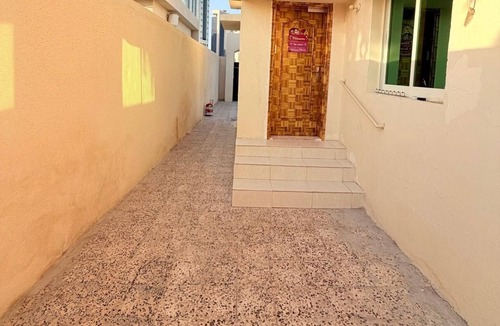 Sharjah House | TIDY Premium Hostel Male&Female UPPER BED Ajman