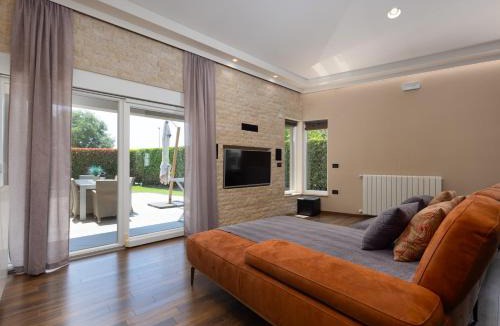 Vrvari Apartment | Toni & Julija