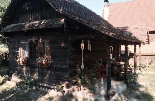 Sisak House | Tradicije Cigoc