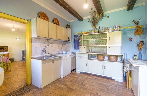 Velika House | Traditional Child Friendly Homestead Larva, Trenkovo, Croatia