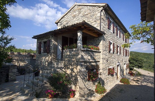 Buzet Villa | Traditional Istrian stone house with large pool
