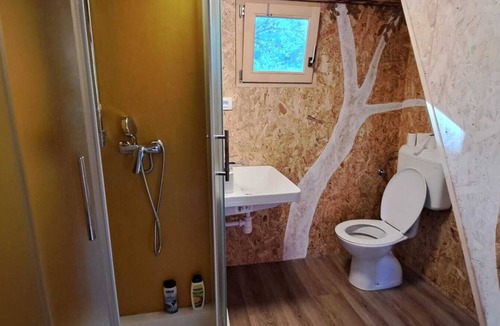 Ljubac House | TreeHouses Ljubač Glamping Robinson