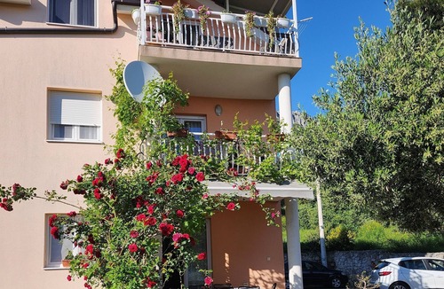 Kastel Stari Apartment | Two bedroom apartment with terrace and sea view Kaštel Stari, Kaštela (A-24406-a)