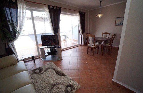 Crveni Vrh Apartment | Two bedroom apartment with balcony and sea view Crveni Vrh, Umag (A-27174-a)