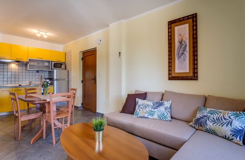 Cove Murtar Apartment | Two bedroom apartment with terrace and sea view Mali Lošinj, Lošinj (A-2505-c)