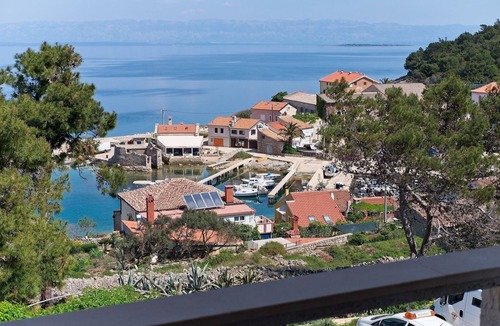 Cove Murtar Apartment | Two bedroom apartment with terrace and sea view Mali Lošinj, Lošinj (A-2505-c)