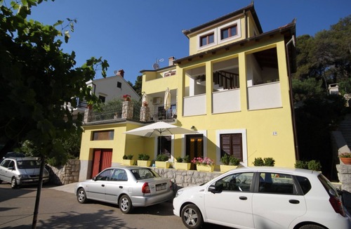 Cove Murtar Apartment | Two bedroom apartment with terrace and sea view Mali Lošinj, Lošinj (A-8093-a)