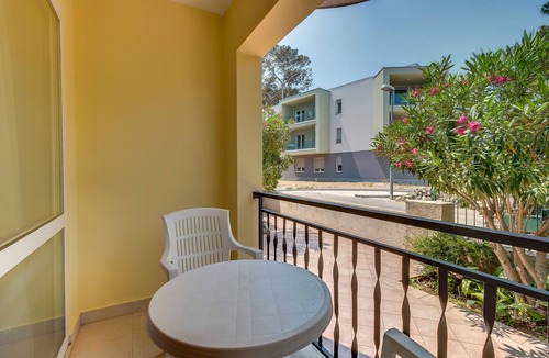 Cove Murtar Apartment | Two bedroom apartment with balcony Mali Lošinj, Lošinj (A-3441-a)