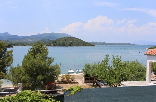 Dubrava Apartment | Two bedroom apartment near beach Luka Dubrava, Pelješac (A-284-a)