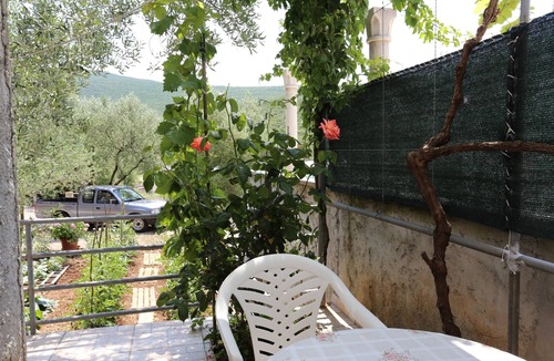 Dubrava Apartment | Two bedroom apartment near beach Luka Dubrava, Pelješac (A-284-a)