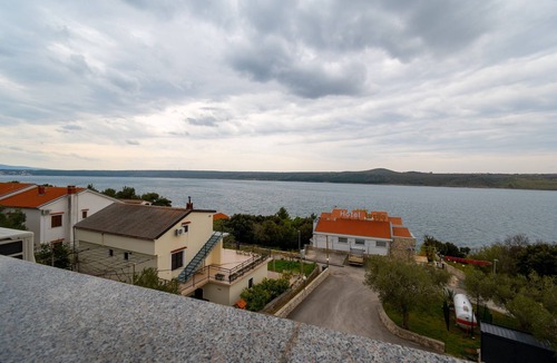 Municipality of Posedarje Apartment | Two bedroom apartment with balcony and sea view Posedarje, Novigrad (A-21123-a)