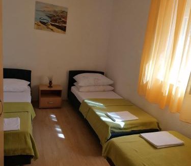Baric Draga Apartment | Two-Bedroom Apartment in Baric Draga I