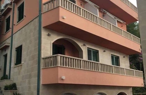 Drasnice Apartment | Two bedroom apartment near beach Drašnice, Makarska (A-25930-a)