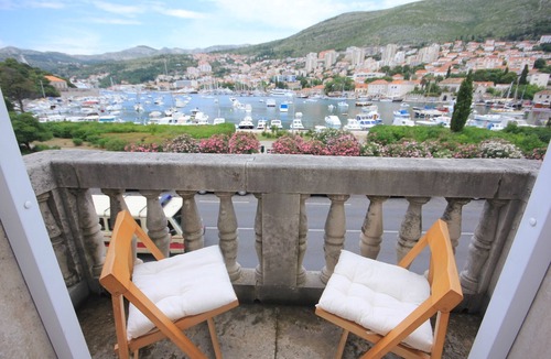 Dubrovnik Apartment | Two bedroom apartment with balcony and sea view Dubrovnik (A-9058-a)