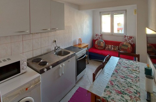Ratac Apartment | Two bedroom apartment with balcony and sea view Makarska (A-6729-a)