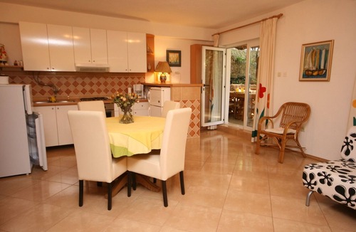 Ratac Apartment | Two bedroom apartment with terrace Makarska (A-6636-a)