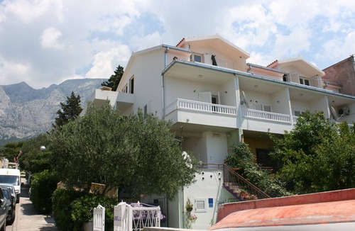 Ratac Apartment | Two bedroom apartment with terrace Makarska (A-6636-a)