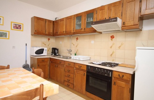 Ratac Apartment | Two bedroom apartment with balcony and sea view Makarska (A-6759-a)