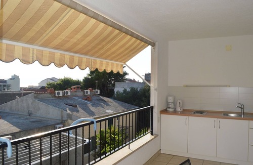 Ratac Apartment | Two bedroom apartment with balcony and sea view Makarska (A-11361-b)