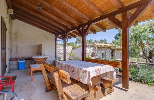 Punta Kriza Apartment | Two bedroom apartment with air-conditioning Punta križa, Cres (A-867-a)
