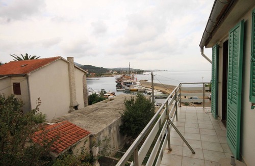 Nevidane Apartment | Two bedroom apartment near beach Neviđane, Pašman (A-8528-a)