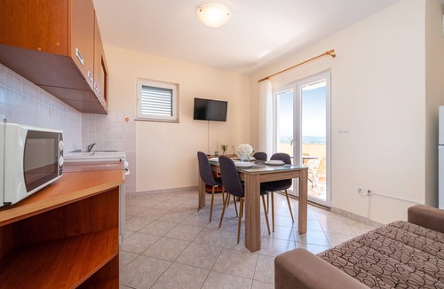 Municipality of Posedarje Apartment | Two bedroom apartment with terrace and sea view Posedarje, Novigrad (A-6162-b)