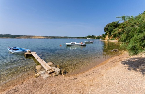 Posedarje Apartment | Two bedroom apartment with terrace and sea view Posedarje, Novigrad (A-6190-a)
