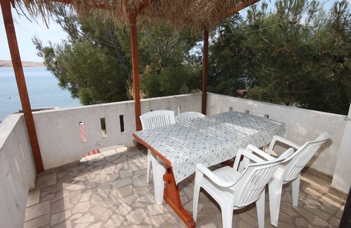 Kustici Apartment | Two bedroom apartment near beach Kustići, Pag (A-6449-a)