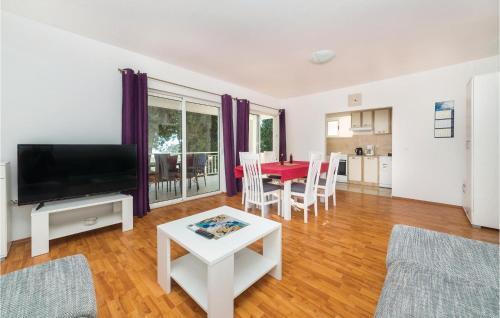 Blace Apartment | Two-Bedroom Apartment In Blace
