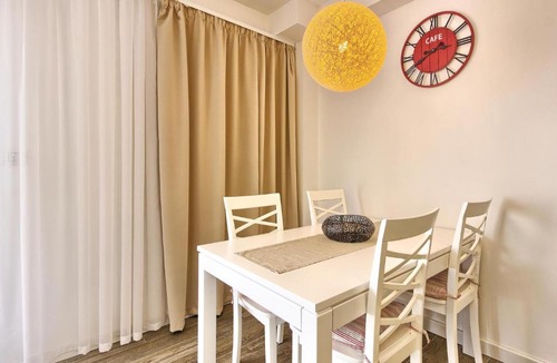 Kastel Kambelovac Apartment | Two-Bedroom Apartment in Kastel Kambelovac